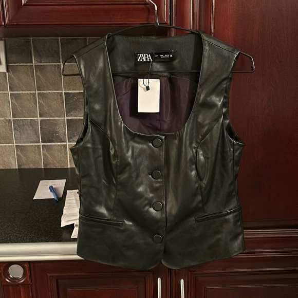 ZARA Black Faux Leather Vest - Picture 6 of 12